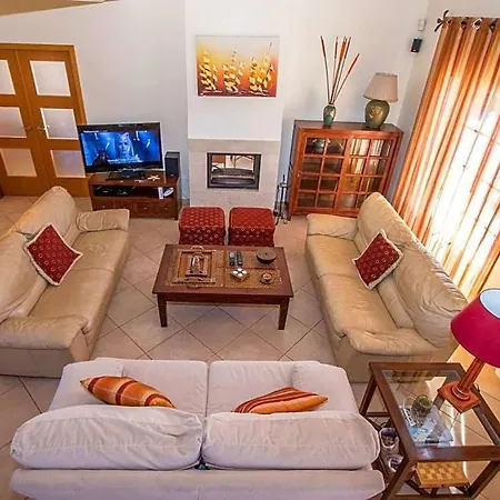 Marcos Mendes Sleeps 12 With Pool And Air Con 别墅 *