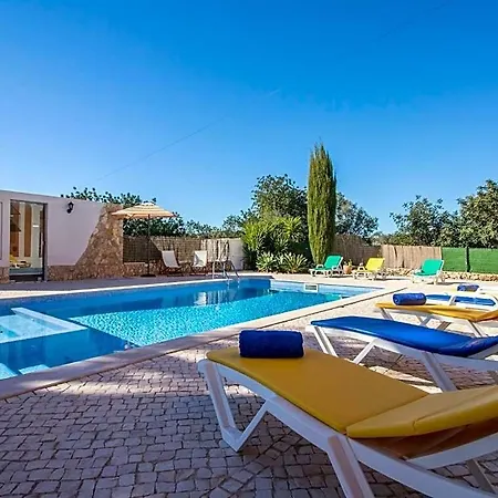 Marcos Mendes Sleeps 12 With Pool And Air Con 빌라 *
