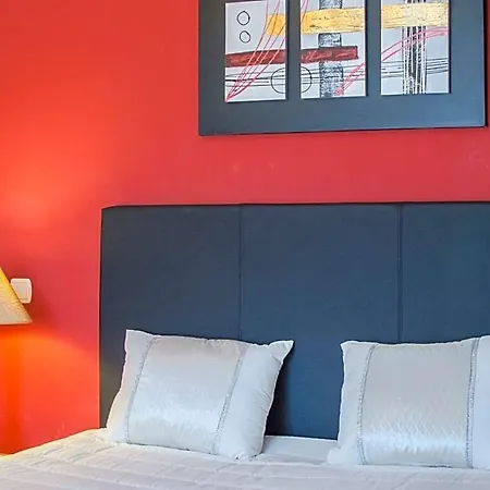 Marcos Mendes Sleeps 12 With Pool And Air Con * 볼리케임